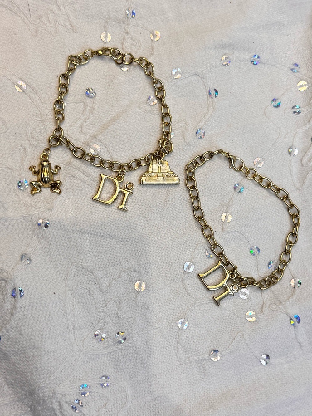 Diamond International Souvenir Charm Bracelets Set of 2 & 4 charms